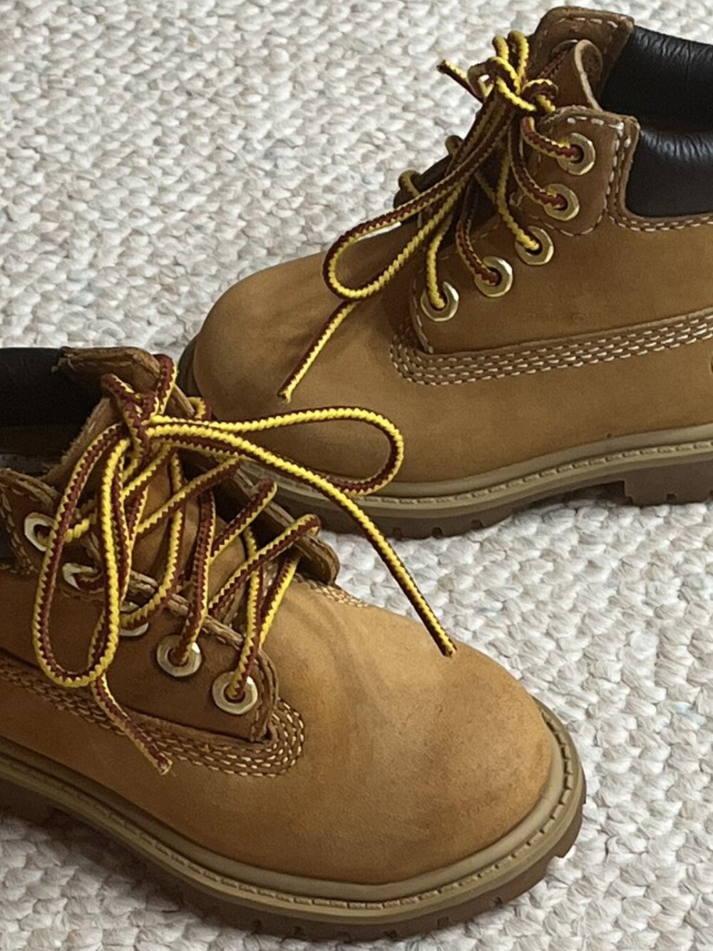 Timberland Kids Boys Size 5 Premium Waterproof Wheat Nubuck Boots Shoes